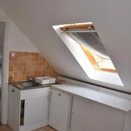 Julius Apartmanhaz שיופוק